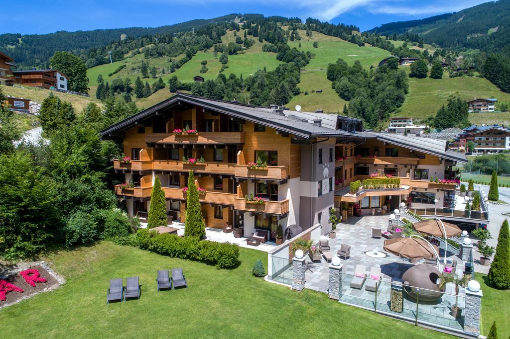 Hotel Interstar Saalbach-Hinterglemm Exterior photo
